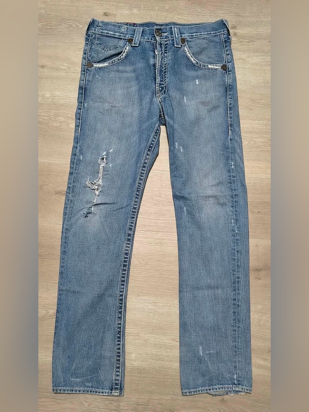 Y2K True Religion Men's Straight Jeans in Light Blue Wash with Distressed Detail